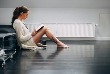 zalety i wady ogrzewania podłogowego