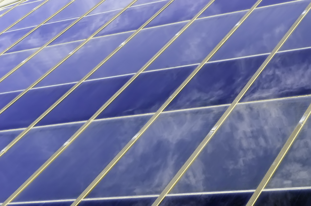 Jakie są zalety stosowania paneli fotowoltaicznych?